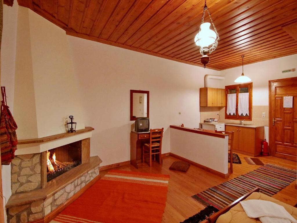 Andrea Sofi Guesthouse Dimitsana Buitenkant foto