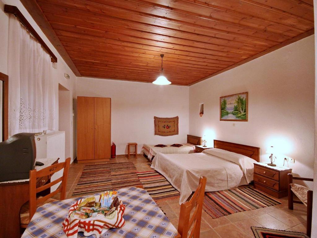 Andrea Sofi Guesthouse Dimitsana Buitenkant foto