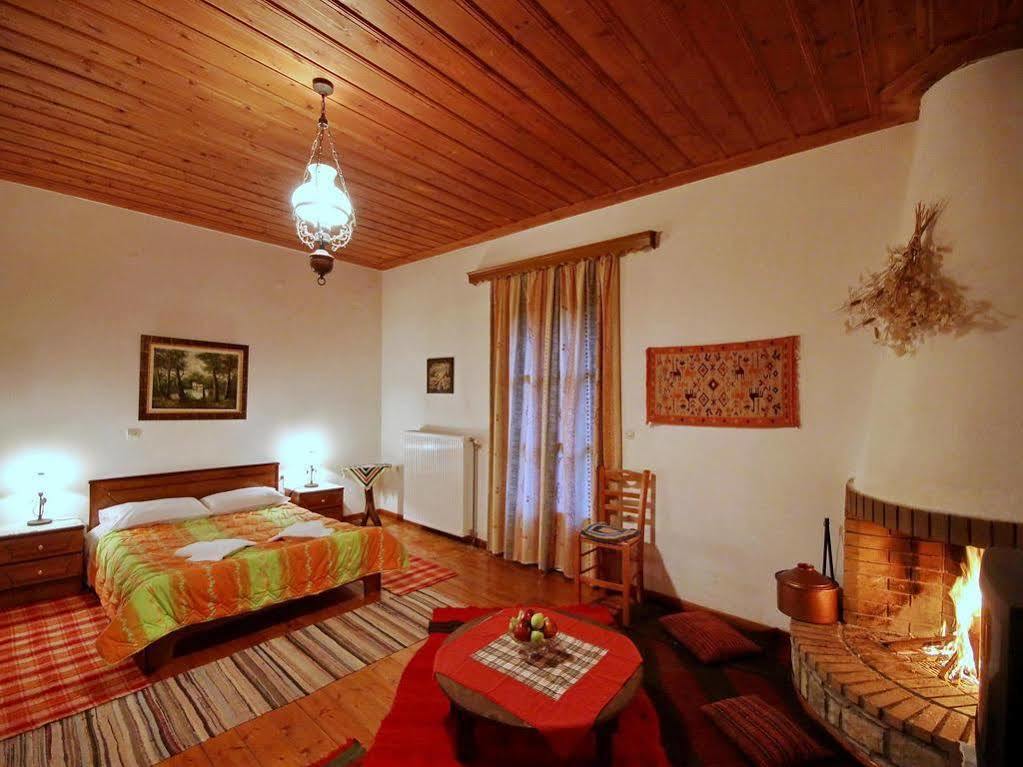 Andrea Sofi Guesthouse Dimitsana Buitenkant foto