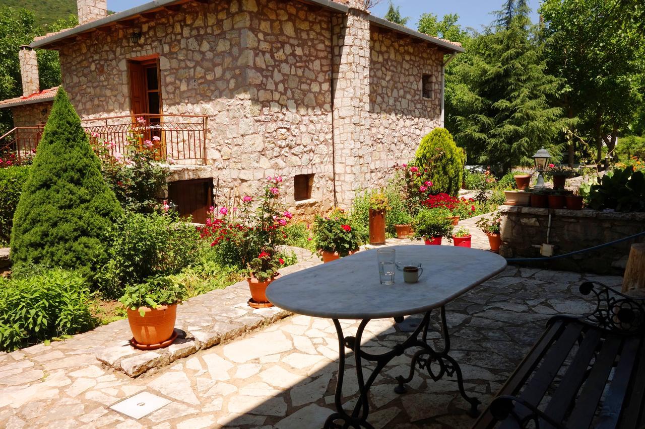 Andrea Sofi Guesthouse Dimitsana Buitenkant foto
